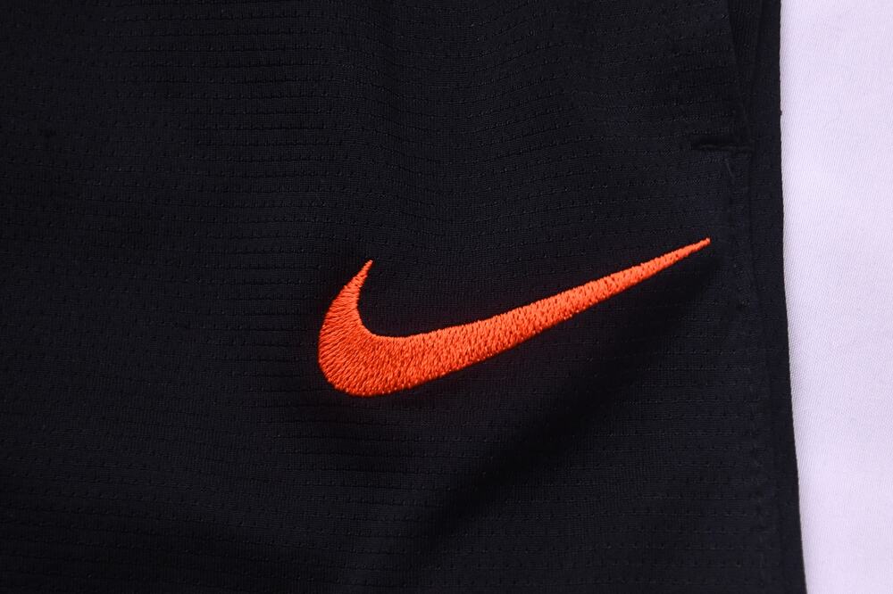 Nike Dri-FIT Men’s Large Basketball Shorts Black Yellow Orange Swoosh